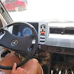 Humannationvan22R44Rs1