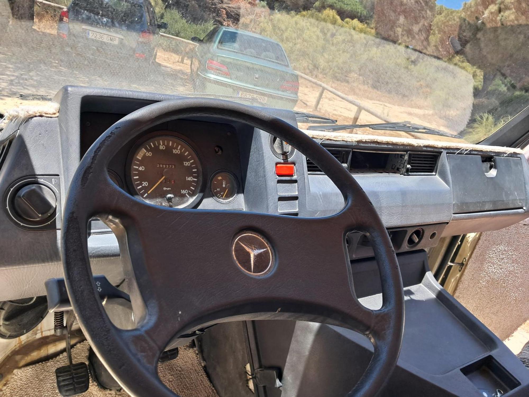 Humannationvan22r44rs1 Luxury tent